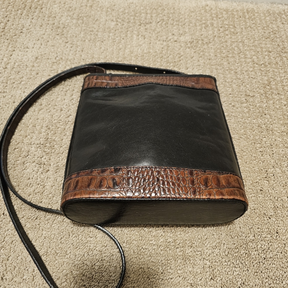 Brahmin Crossbody Bag Vintage. Black and Brown Leather - Picture 10 of 14